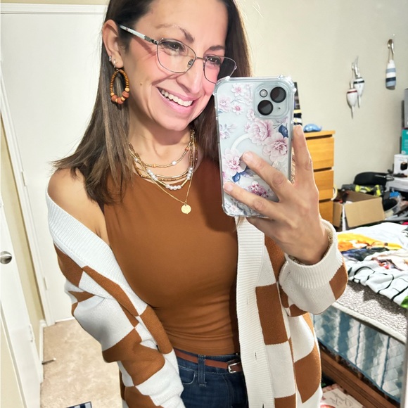 🎉 Like this post to be notified when I go live! 🎉 - Picture 11 of 17